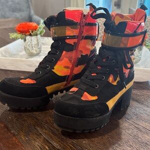 Edgy Black and Bright Orange Camouflage Women's Lug Sole Boots